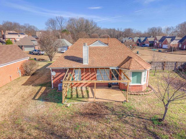2315 VALLEY EDGE CV, Memphis, TN 38016
