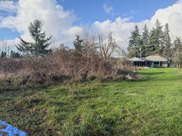 5995 MAIN St, Springfield, OR 97478