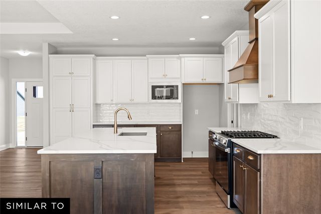 2506 NW Cedarwood Court, Ankeny, IA 50023