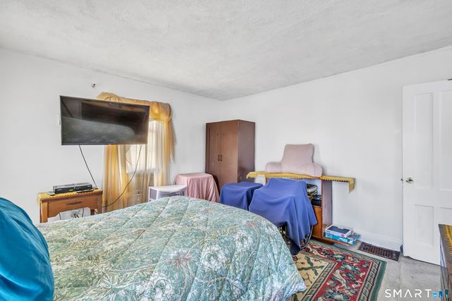 10 Burritt Avenue, Norwalk, CT 06854