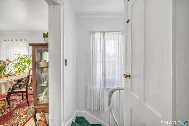 10 Burritt Avenue, Norwalk, CT 06854