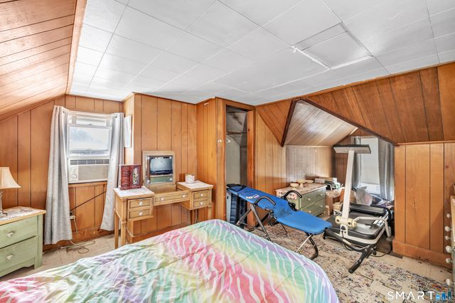 10 Burritt Avenue, Norwalk, CT 06854