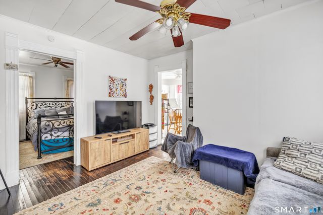 10 Burritt Avenue, Norwalk, CT 06854