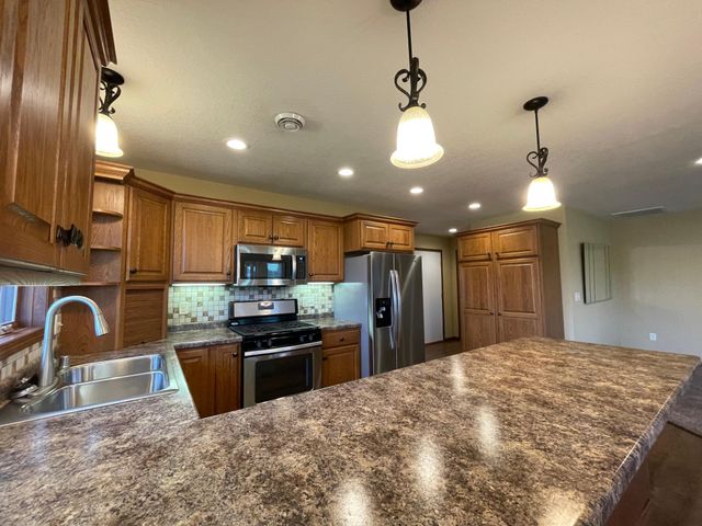 101 Brittany Way SE, Grand Meadow, MN 55936