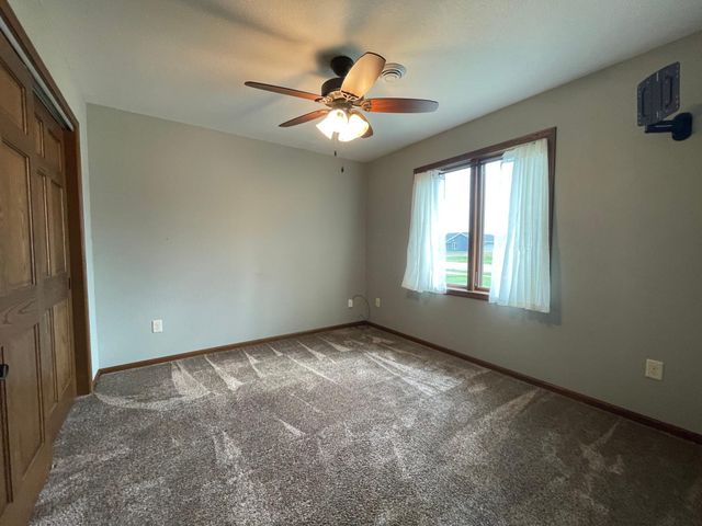 101 Brittany Way SE, Grand Meadow, MN 55936