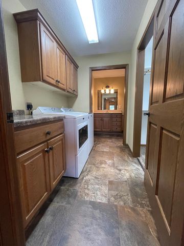 101 Brittany Way SE, Grand Meadow, MN 55936