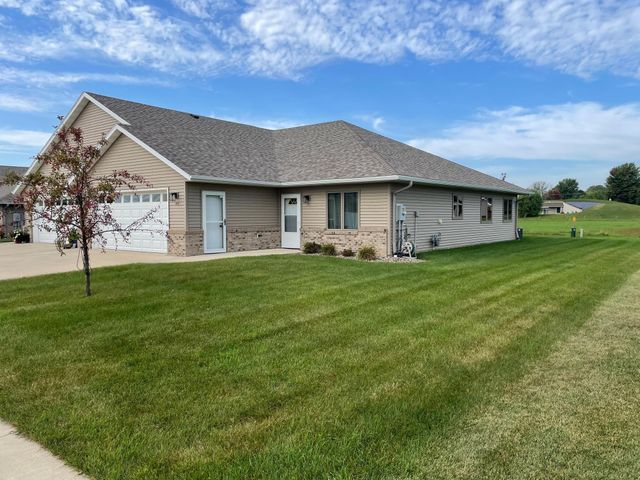 101 Brittany Way SE, Grand Meadow, MN 55936