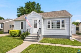 508 E 11th Ave Avenue, Mitchell, SD 57301
