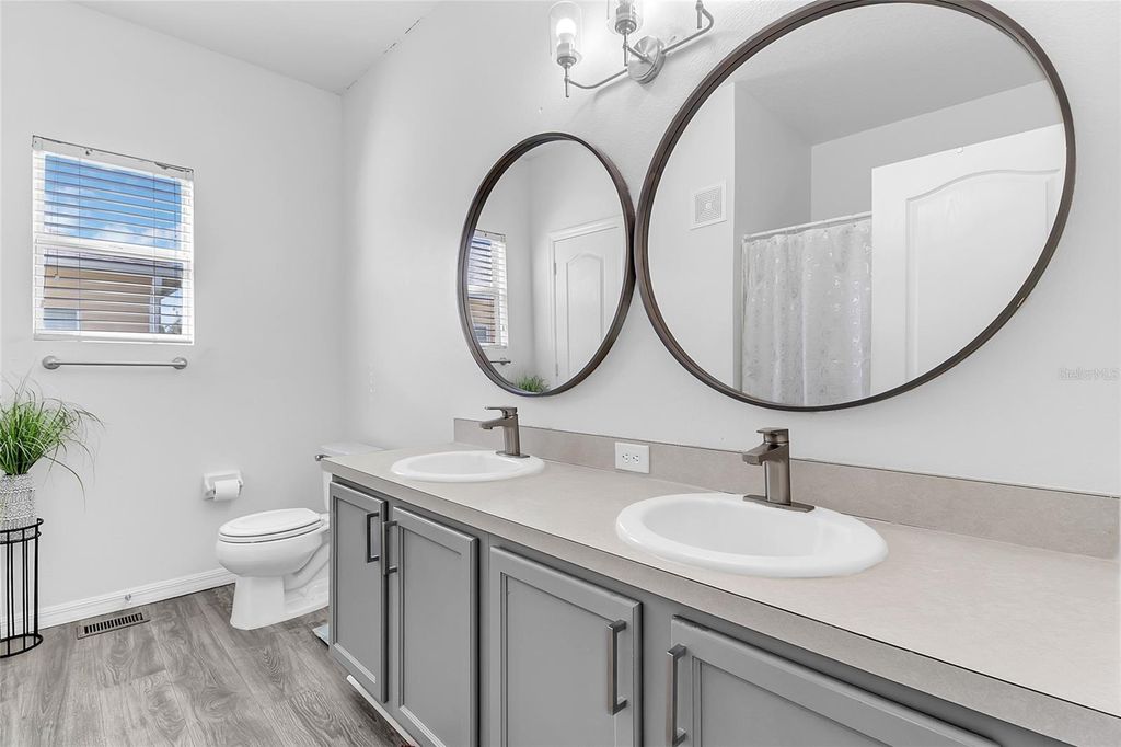 Image 14 of property listing at 2280 BETSY ROSS LANE, St Cloud, FL 34769