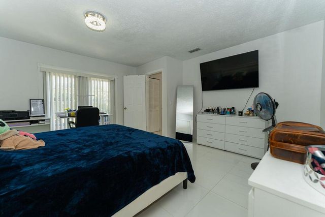 1242 SW Parma Avenue, Port St. Lucie, FL 34953