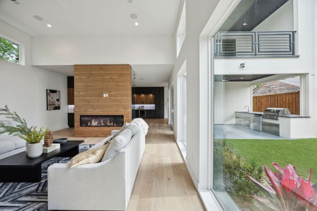 3815 Hawick Lane, Dallas, TX 75220