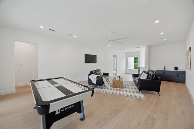 3815 Hawick Lane, Dallas, TX 75220