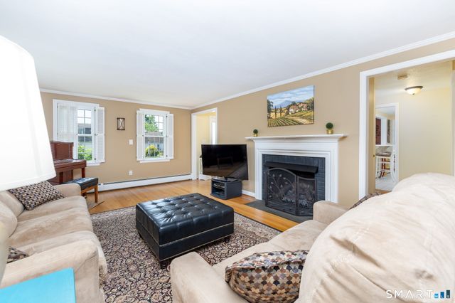 7 Lantern Lane, Wethersfield, CT 06109