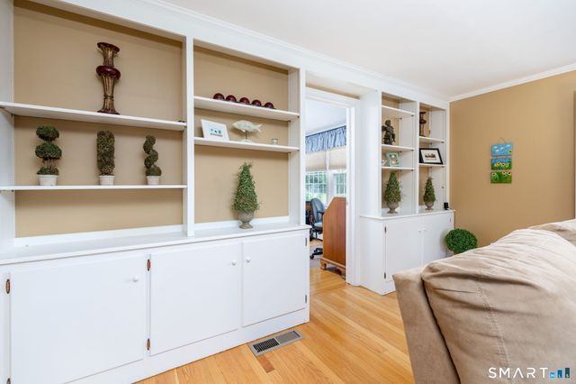 7 Lantern Lane, Wethersfield, CT 06109