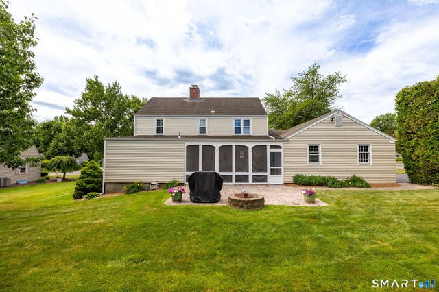 7 Lantern Lane, Wethersfield, CT 06109