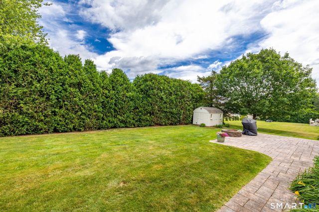 7 Lantern Lane, Wethersfield, CT 06109