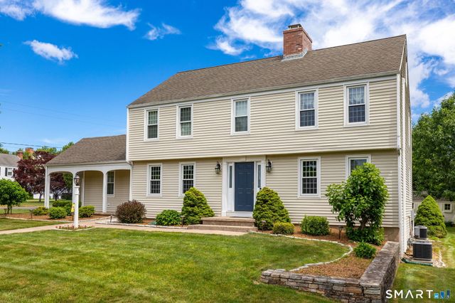 7 Lantern Lane, Wethersfield, CT 06109