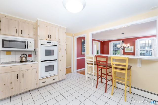 7 Lantern Lane, Wethersfield, CT 06109