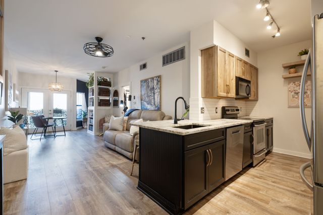 1803 Broadway Apt 624, Nashville, TN 37203