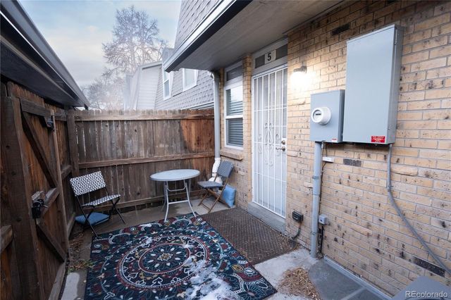 1517 S Owens Street 5, Denver, CO 80232