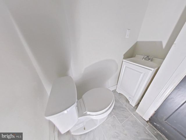 5331 WAYNE AVE, Philadelphia, PA 19144