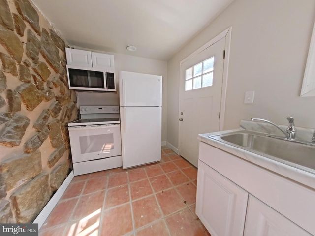 5331 WAYNE AVE, Philadelphia, PA 19144