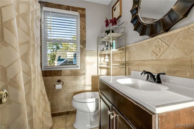 233 Lindsay Place, North Tonawanda, NY 14120