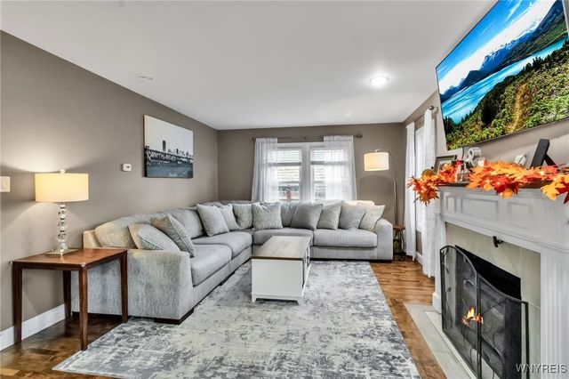 233 Lindsay Place, North Tonawanda, NY 14120