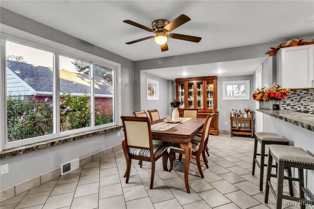 233 Lindsay Place, North Tonawanda, NY 14120