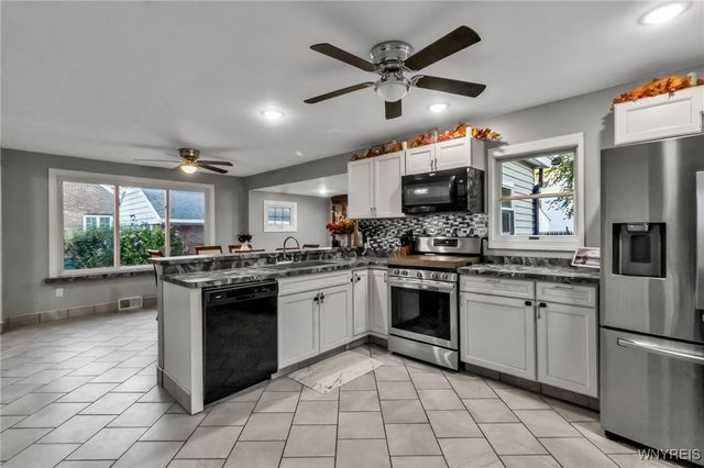 233 Lindsay Place, North Tonawanda, NY 14120