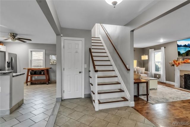 233 Lindsay Place, North Tonawanda, NY 14120