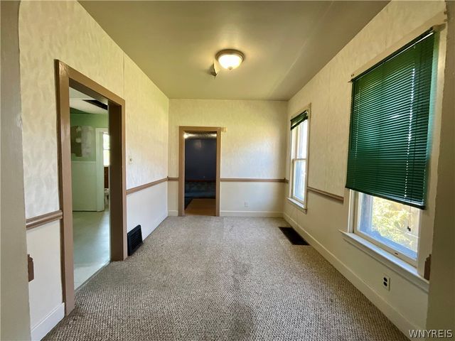 2467 Cudaback Avenue, Niagara Falls, NY 14303