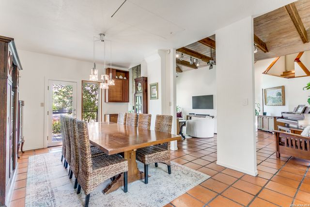 301 Alamo Heights Blvd, San Antonio, TX 78209