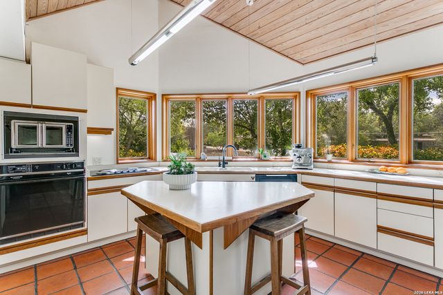 301 Alamo Heights Blvd, San Antonio, TX 78209