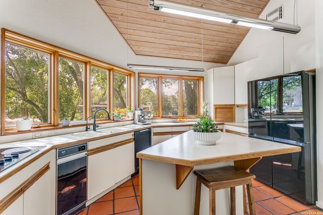 301 Alamo Heights Blvd, San Antonio, TX 78209