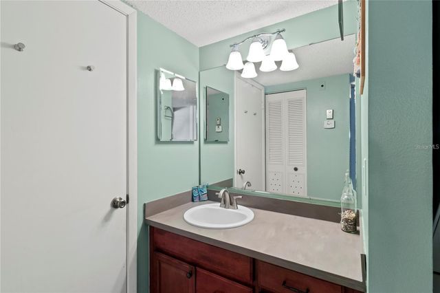 4460 IRONWOOD CIRCLE 306A, Bradenton, FL 34209