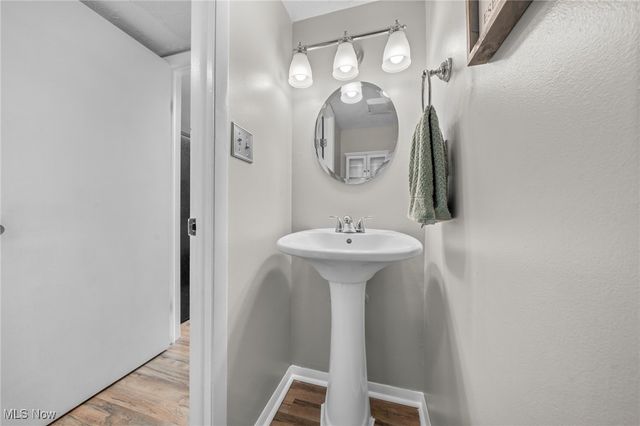 11650 Harbour Light Drive, North Royalton, OH 44133