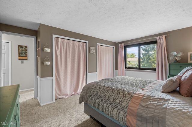 11650 Harbour Light Drive, North Royalton, OH 44133