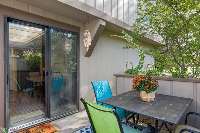 11650 Harbour Light Drive, North Royalton, OH 44133