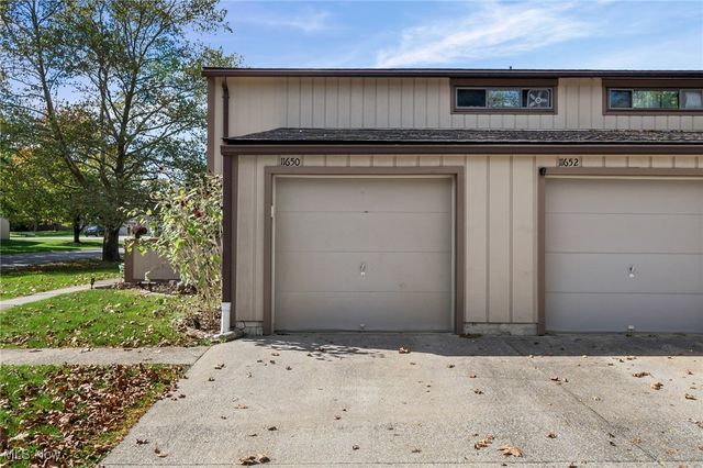 11650 Harbour Light Drive, North Royalton, OH 44133