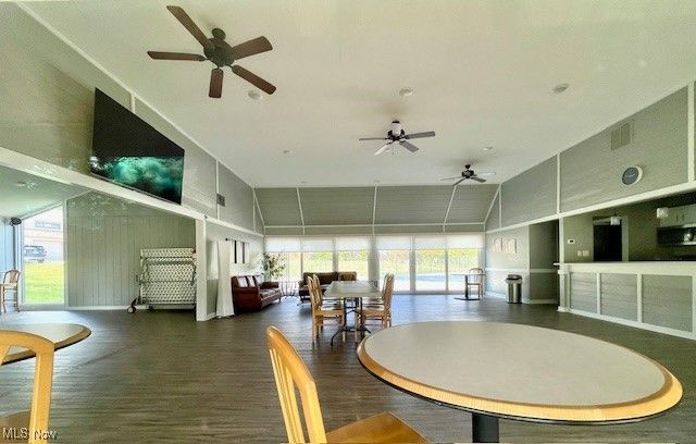 11650 Harbour Light Drive, North Royalton, OH 44133