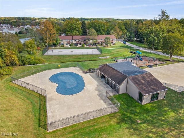 11650 Harbour Light Drive, North Royalton, OH 44133