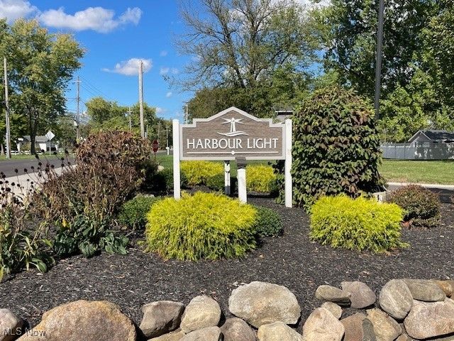 11650 Harbour Light Drive, North Royalton, OH 44133