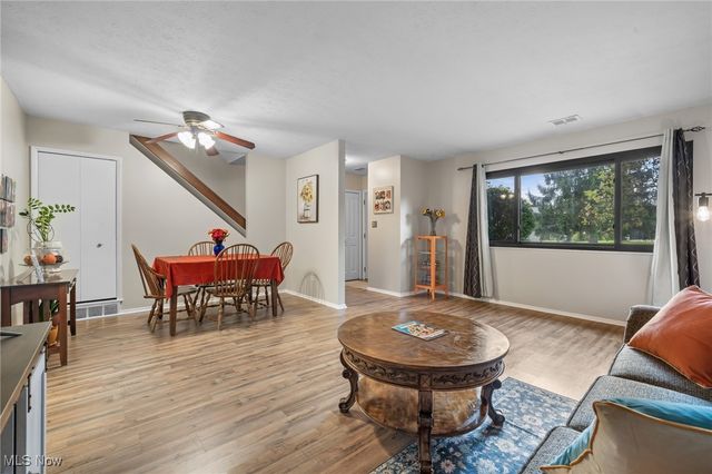 11650 Harbour Light Drive, North Royalton, OH 44133