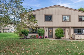 11650 Harbour Light Drive, North Royalton, OH 44133