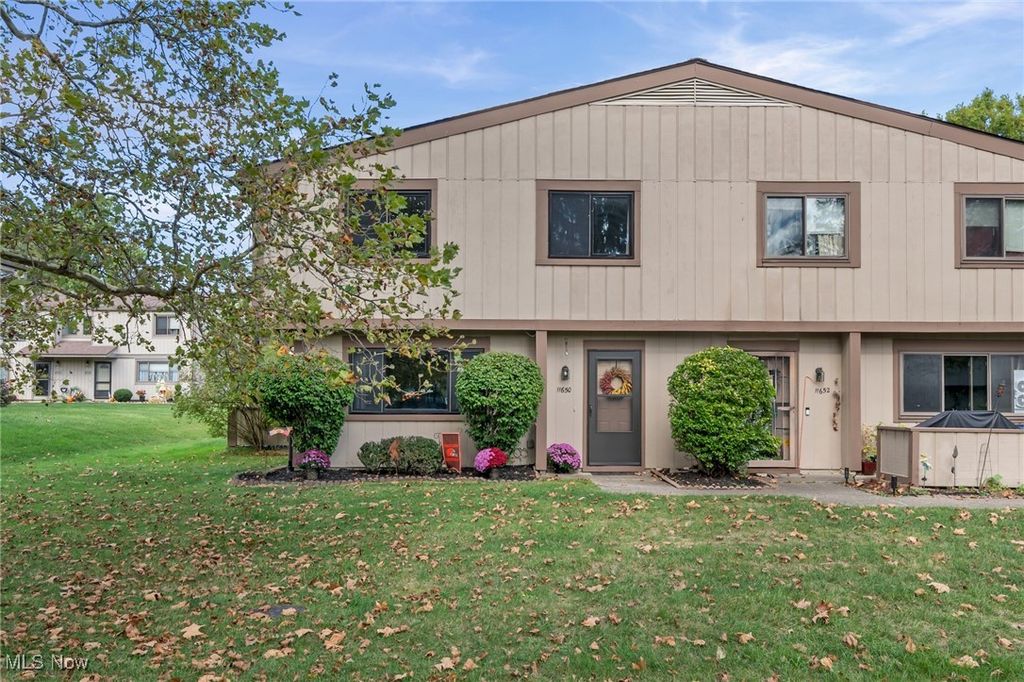 11650 Harbour Light Drive, North Royalton, OH 44133