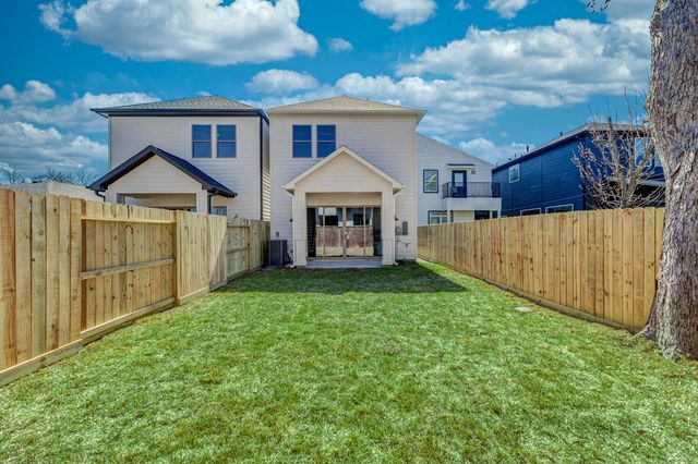 311 E 34th Street B, Houston, TX 77018