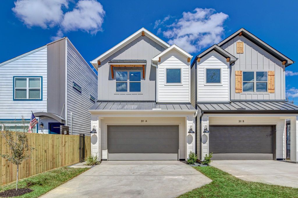 311 E 34th Street B, Houston, TX 77018