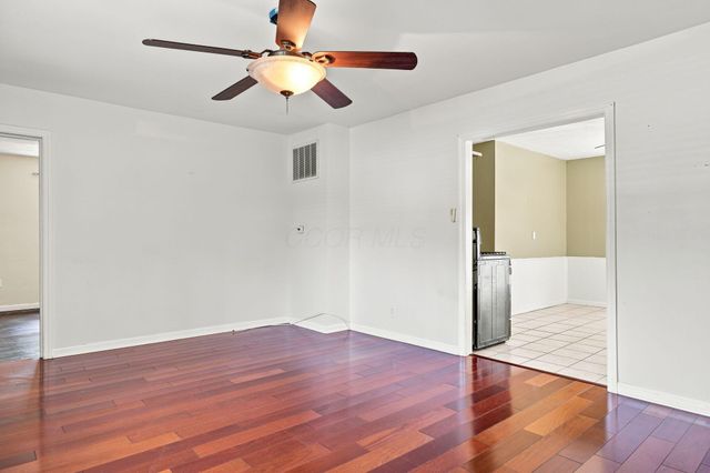 947 Hart Road, Columbus, OH 43223