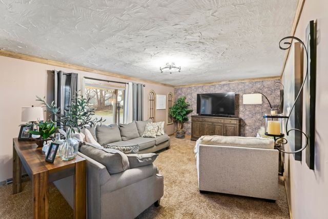 416 N Prospect Street, Nixa, MO 65714